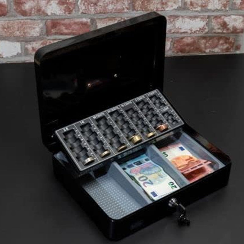 Cassettina Portavalori Nera a 4 Scomparti con Raccoglitore di Monete con 2 Chiavi Black & Decker