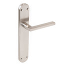 Maniglie Perth per Porta da Interno con Placca 43 x 250 mm Alluminio e Zama Nickel Satinato Emuca
