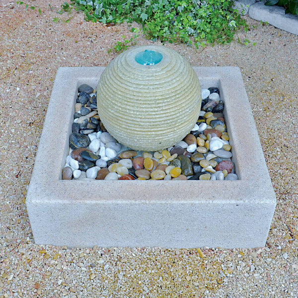 acquista Sfera Cascata Artificiale da Giardino 65x65x48 cm in Resina con LED e Pompa Marmo