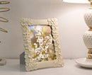 Cornice Cempak 22,8x2x28 cm in Resina e Vetro Crema      