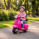 Moto Elettrica per Bambini 1,5-3 Anni Licenza Piaggio Mini Vespa GTS 66,5x38x52 cm 6 V con Batteria al Litio 2,5 km/h Max 25 kg Rosa      