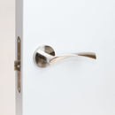 Maniglie Twist per Porta da Interno con Rosetta Ø50 mm Alluminio Nickel Satinato 5 Sets. Emuca