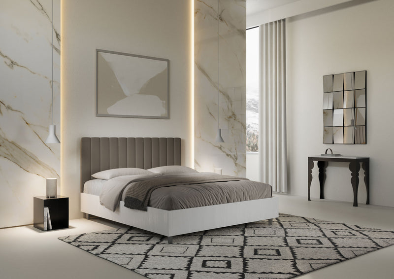 Letto Matrimoniale con Rete e Contenitore Alzata Comoda Struttura Bianco Frassico e Testata in Similpelle Kaia Cappuccino Varie Misure