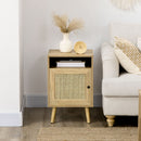 Comodino per Camera da Letto Stile Boho 39x35x60 cm con Armadietto e Ripiano Aperto in Legno e Rattan   