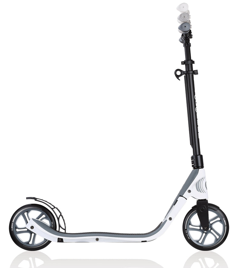 Monopattino 2 Ruote in Alluminio Globber One Nl 205 Nero e Bianco