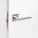 Maniglie Perth per Porta da Interno con Rosetta 50 x 50 mm Alluminio e Zama Nickel 5 Set. Emuca