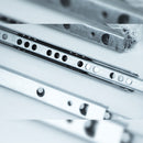 Kit Guide per Cassetti a Sfera 17 x 374 mm Estrazione Parziale Zincato 5 Pezzi Emuca