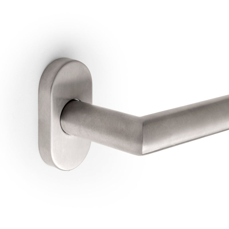 Maniglie con Rosetta Ovale per Porte Forma L  in Acciaio Inossidabile Nichel Satinato 2 Sets Emuca