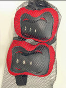 Monopattino Elettrico Deluxe a 3 Ruote 67x32x69 cm Luci LED RGB Casco e Protezioni Incluse Rosso