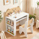 Set Tavolo per Bambini 3-8 Anni 80x41,2x74,5 cm con Sedia e Librerie Laterali Tema Orsetto in Truciolato e MDF Bianco      