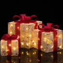 Set 3 Pacchi Regalo Natalizi Luminosi 25-20-15 cm con Stelle e 48 LED Bianco Caldo in Filo di Cotone Bianco      