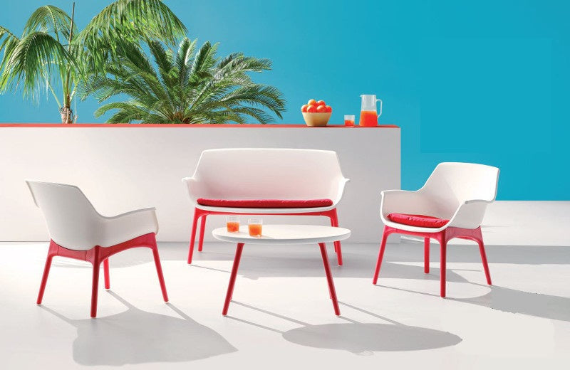 Set da Giardino Divano Poltrone e Tavolino in Polipropilene Vandi Bianco e Rosso