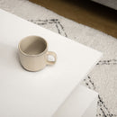 Tavolino da Caffè Asimmetrico 60x60x45 cm con Ripiani e Piedini Regolabili in Legno Bianco