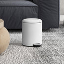 Pattumiera a Pedale 5 Litri 26,5x21x28 cm con Coperchio Frizionato in Metallo e PP Crema